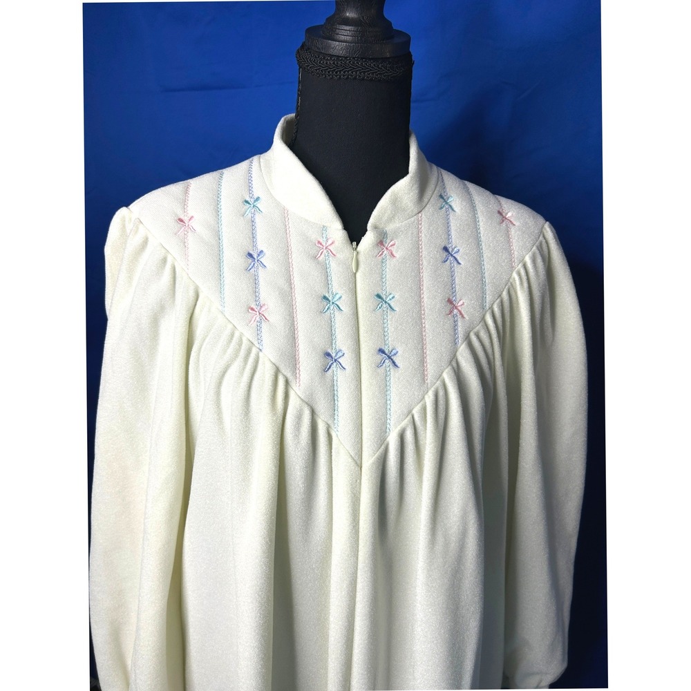 Vtg Womens Embroidered Nightgown Sz M Cottage Coquette Grannycore Puff Sleeve - Picture 4 of 10
